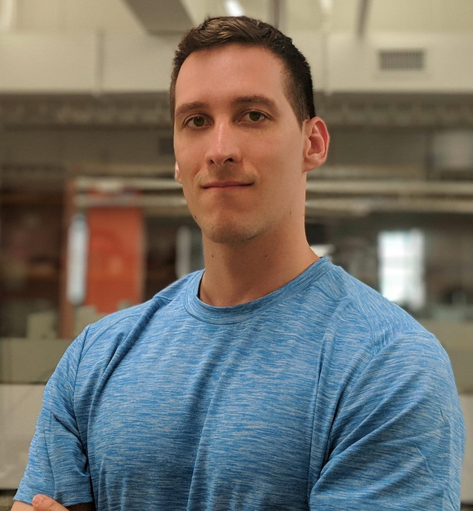 Sebastian Angel Headshot