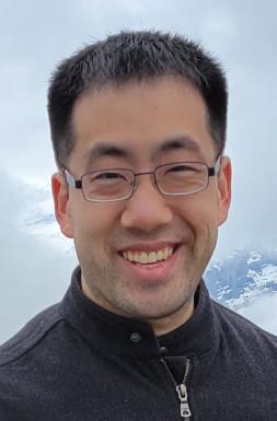 Vincent Liu Headshot